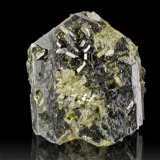 3.4" Shiny Dark Green EPIDOTE Sharp 6-Sided Tabular Crystal Pakistan for sale