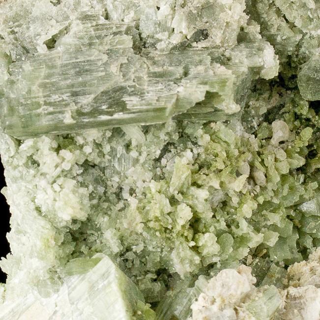 4" Green DIOPSIDE Crystals in Vug Buckhorn Rd. Roadcut Ontario 1972 for sale