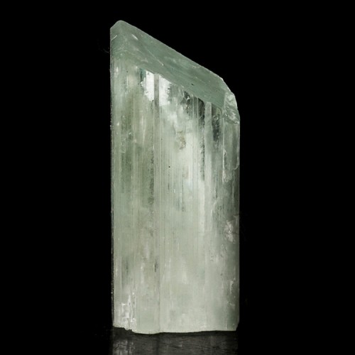 1.3" 61ct Light GREEN HIDDENITE Terminated Cr...