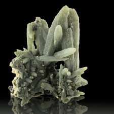 1.7" Jade Green PRASE QUARTZ Cluster Terminated Crystals Serifos Greece for sale 1.7" Jade Green PRASE QUARTZ Cluster Terminated Crystals Serifos Greece for sale