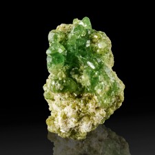 1" Vivid Green Gemmy DEMANTOID GARNET Sharp Flashy Crystals Madagascar for sale 1" Vivid Green Gemmy DEMANTOID GARNET Sharp Flashy Crystals Madagascar for sale